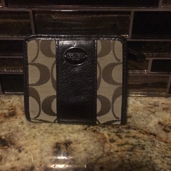 Coach Handbags - Coach wallet